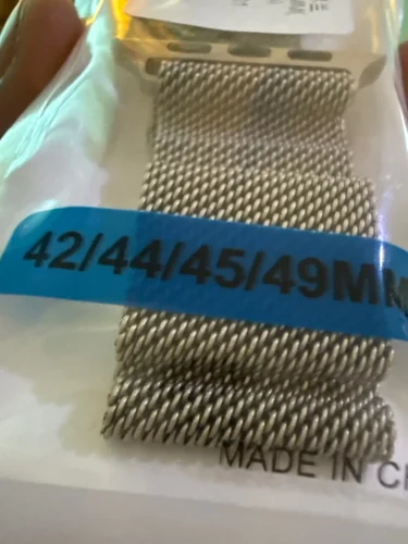 Click to view full screen Milanese Loop photo review