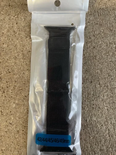 Click to view full screen Milanese Loop photo review