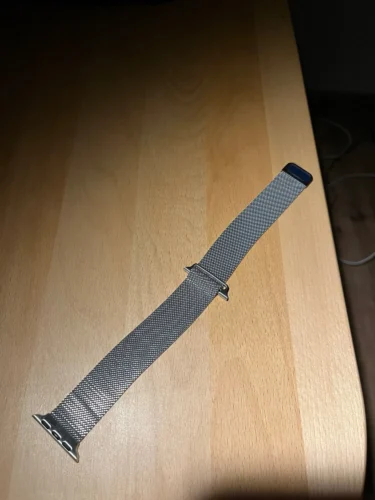 Click to view full screen Milanese Loop photo review