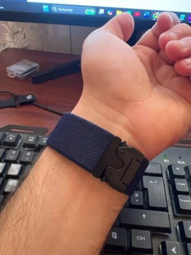 Click to view full screen AirWeave Nylone Strap photo review